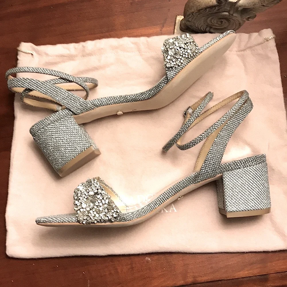 ❗️LAST CHANCE- BADGLEY MISCHKA Crystal Embellished Evening Shoes - Picture 4 of 14